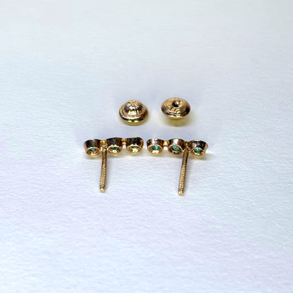 Aretes de oro de 18K con 3 esmeraldas  naturales